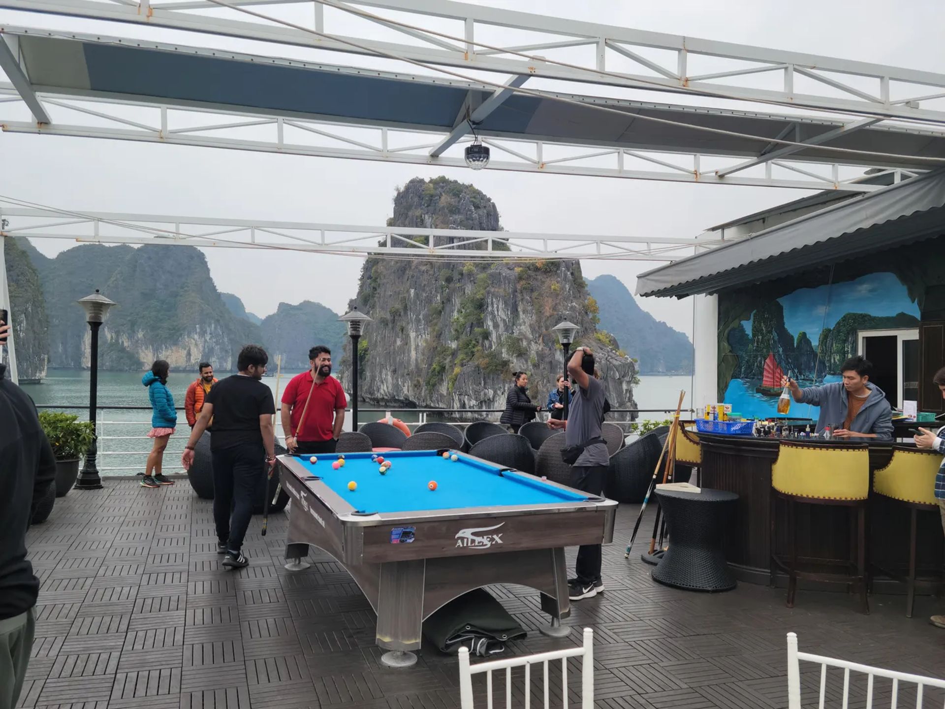 Ha Long Bay Cruise Boat